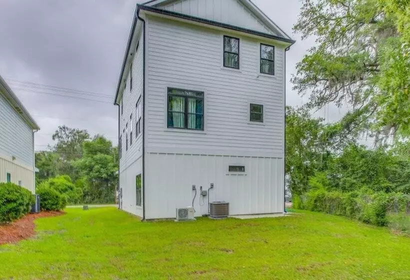 Murrells Inlet Vacation Rental: Near Marsh Walk!