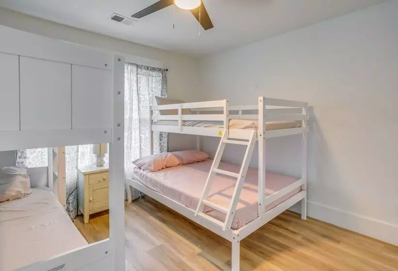 Murrells Inlet Vacation Rental: Near Marsh Walk!