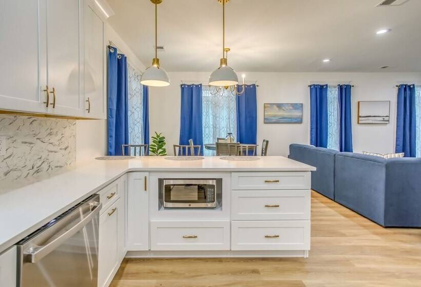 Murrells Inlet Vacation Rental: Near Marsh Walk!