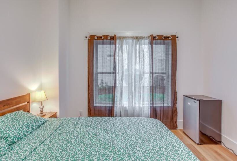 Murrells Inlet Vacation Rental: Near Marsh Walk!