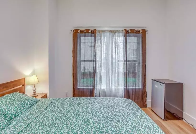 Murrells Inlet Vacation Rental: Near Marsh Walk!