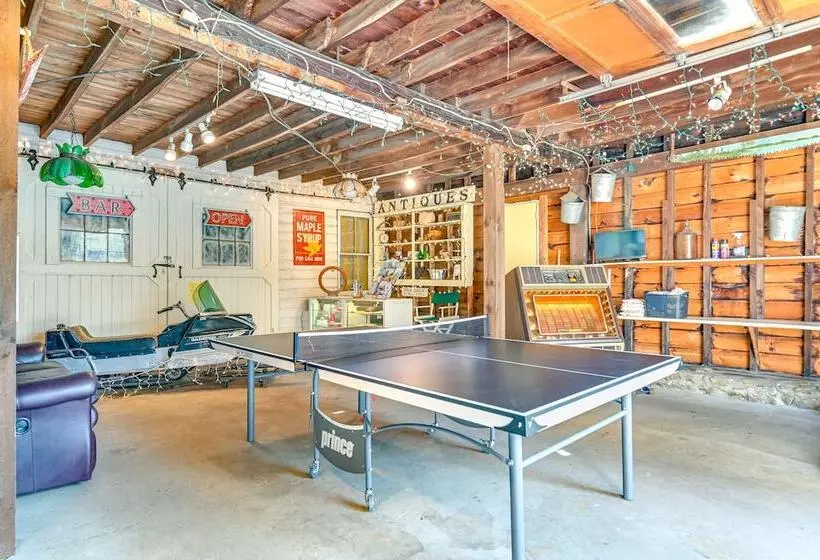 ~ 6 Mi To Lake George: Charming Adirondack Home!