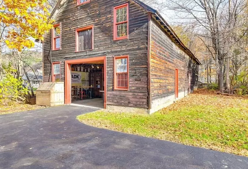 ~ 6 Mi To Lake George: Charming Adirondack Home!