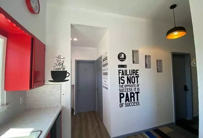 ペンション Commercial Homes   Private Rooms In Ssf
