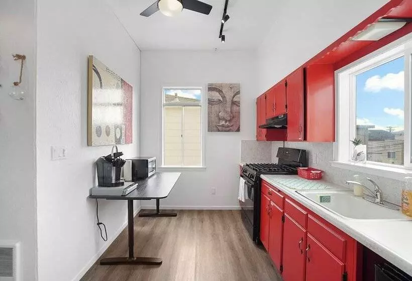 ペンション Commercial Homes   Private Rooms In Ssf