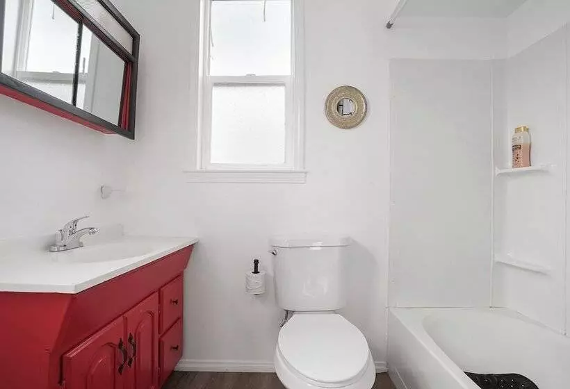 ペンション Commercial Homes   Private Rooms In Ssf