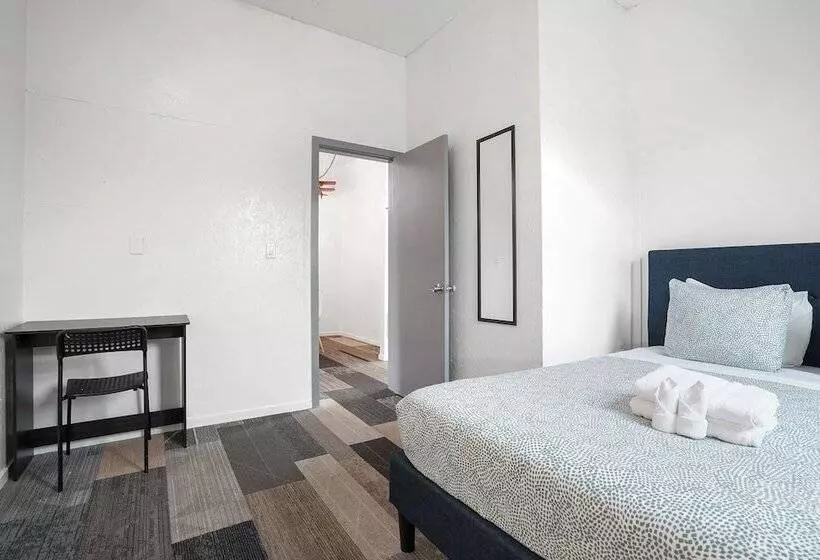 ペンション Commercial Homes   Private Rooms In Ssf