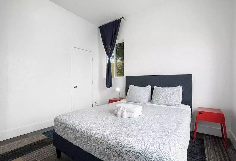 ペンション Commercial Homes   Private Rooms In Ssf