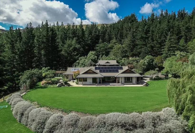 Majatalo Kumiko's Guest House