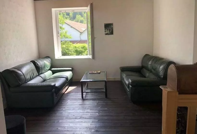 ペンション Les Chambres D Hôtes Du Gaston   Parking, Wifi Ultra Rapide, Bureau, Billard, Proche Gerardmer/bress
