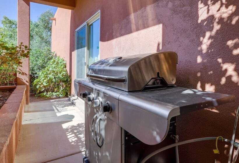 Pet Friendly Albuquerque Vacation Escape!