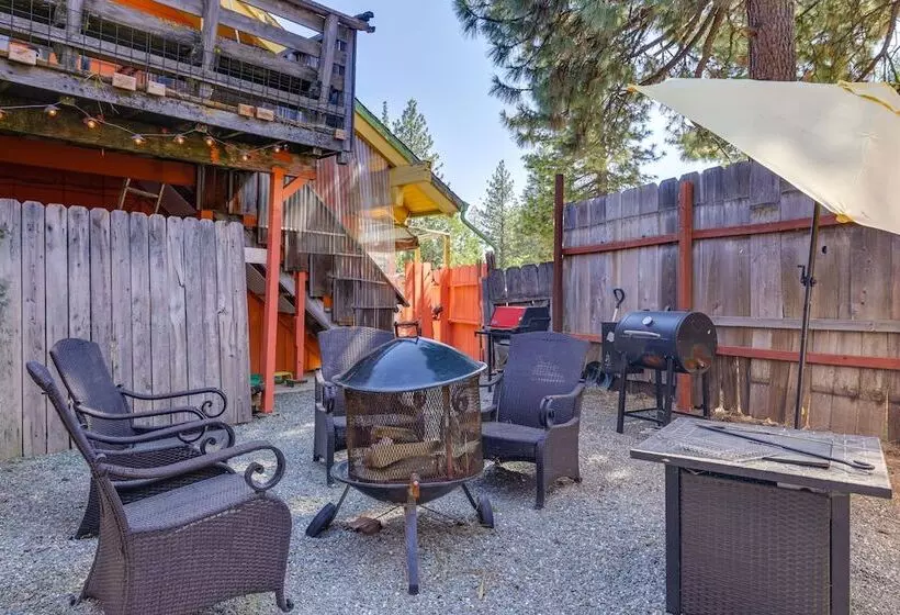 Dodge Ridge Pinecrest Mountain Cabin: Near Hiking!