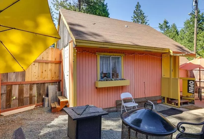 Dodge Ridge Pinecrest Mountain Cabin: Near Hiking!