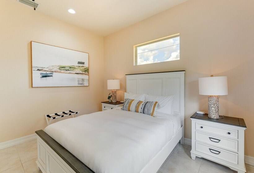 Grill Chill Splash: Your Port Charlotte Paradise!