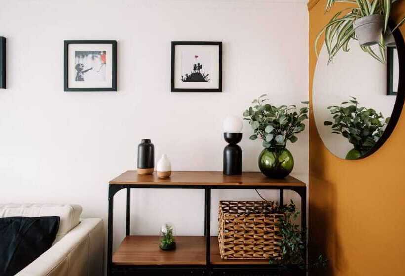 اقامتگاه Modern & Stylish Home In The Heart Of Belfast City