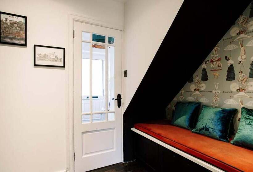 اقامتگاه Modern & Stylish Home In The Heart Of Belfast City