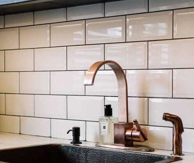 اقامتگاه Modern & Stylish Home In The Heart Of Belfast City