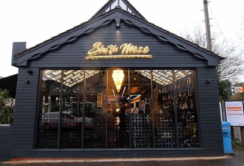 Резиденция Stylish 3 Bed House In Hornchurch Free Parking