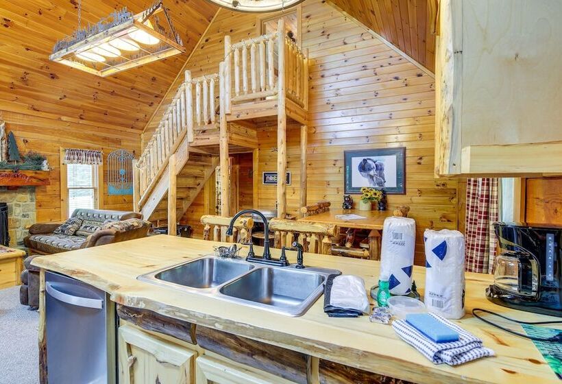 Sevierville Cabin W/ Wraparound Deck + Lake Access