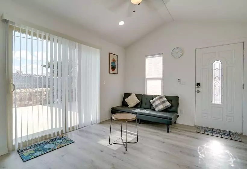 Sleek + Modern El Paso Retreat ~ 6 Mi To Downtown!