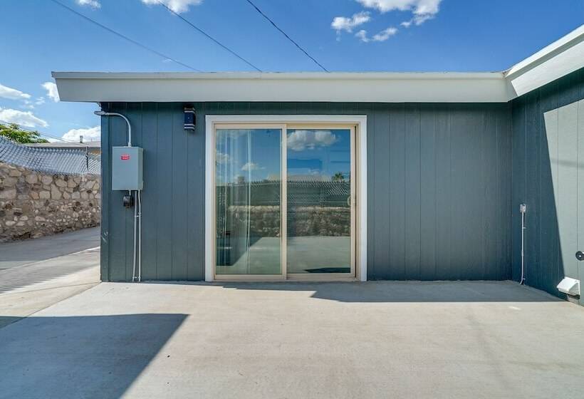 Sleek + Modern El Paso Retreat ~ 6 Mi To Downtown!