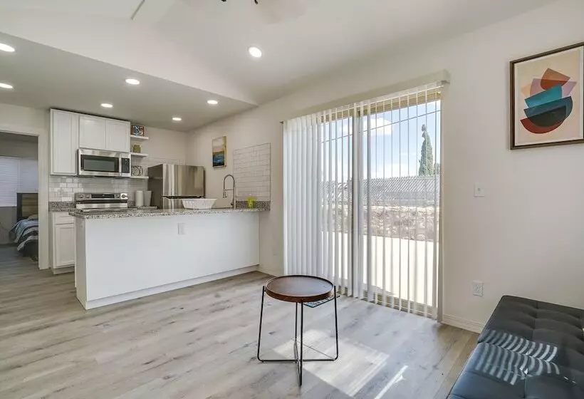 Sleek + Modern El Paso Retreat ~ 6 Mi To Downtown!