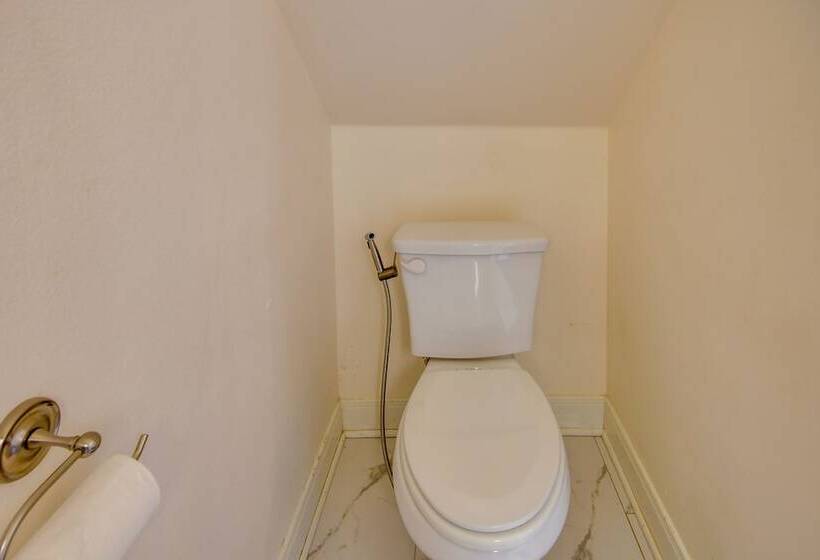 Spacious Amarillo Home: 6 Mi To Downtown!