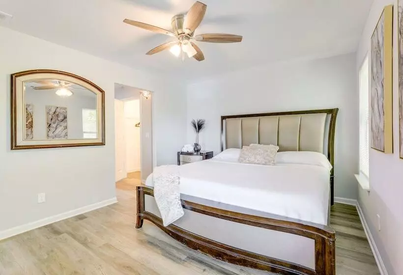 Spacious Atlanta Home ~ 2 Mi To Downtown!