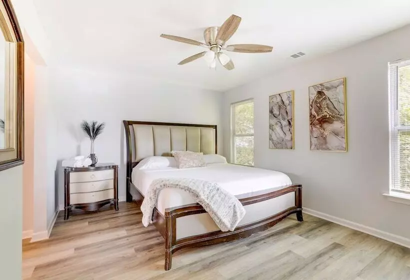 Spacious Atlanta Home ~ 2 Mi To Downtown!