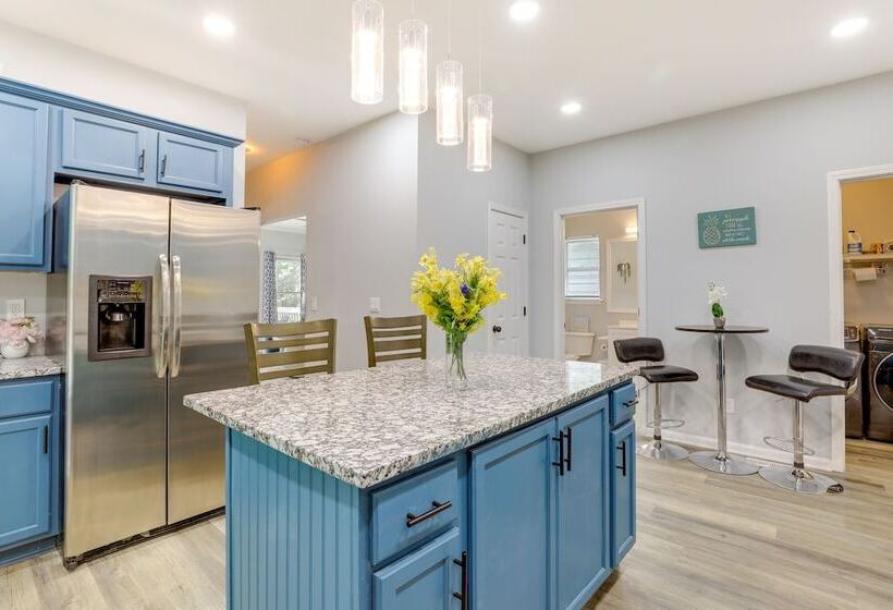 Spacious Atlanta Home ~ 2 Mi To Downtown!