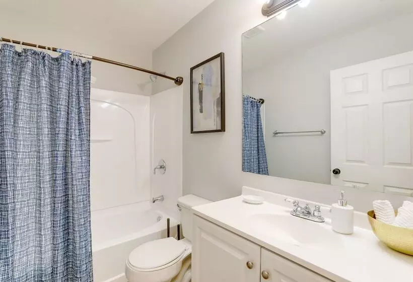 Spacious Atlanta Home ~ 2 Mi To Downtown!