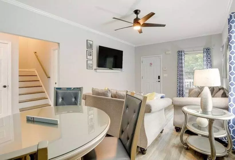 Spacious Atlanta Home ~ 2 Mi To Downtown!