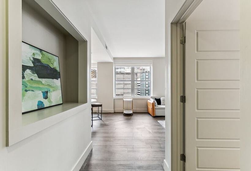 Upscale Condos And Penthouses Close To Canal & Bourbon St