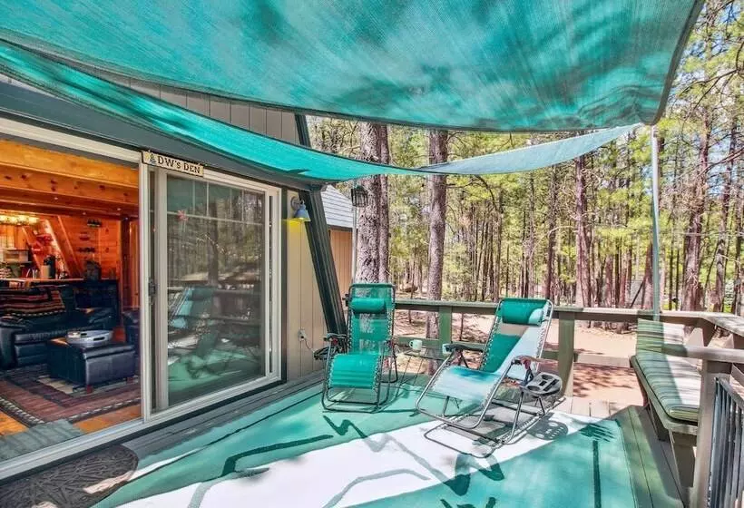 Near Trails: Forest Lake Retreat W/ Backyard Oasis