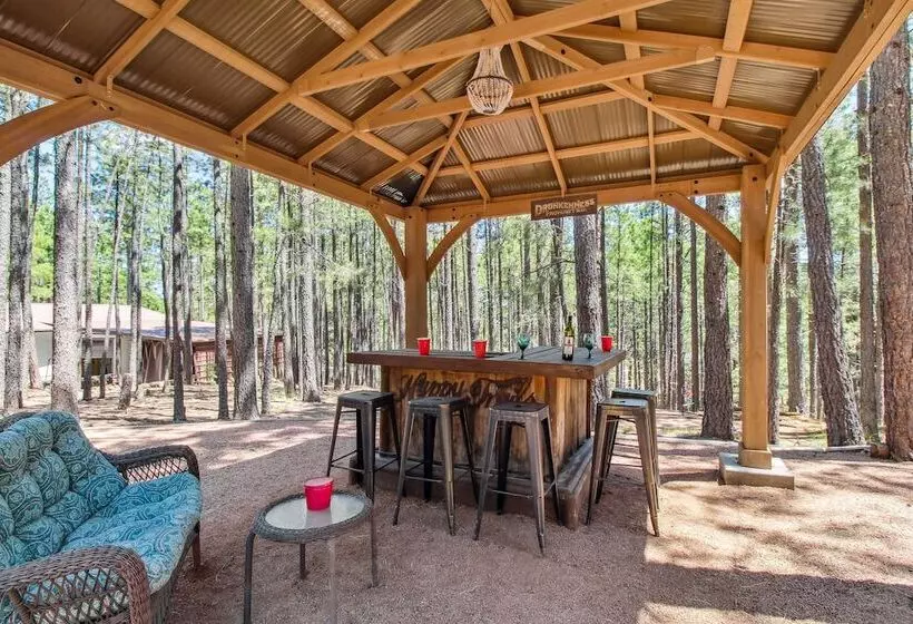 Near Trails: Forest Lake Retreat W/ Backyard Oasis