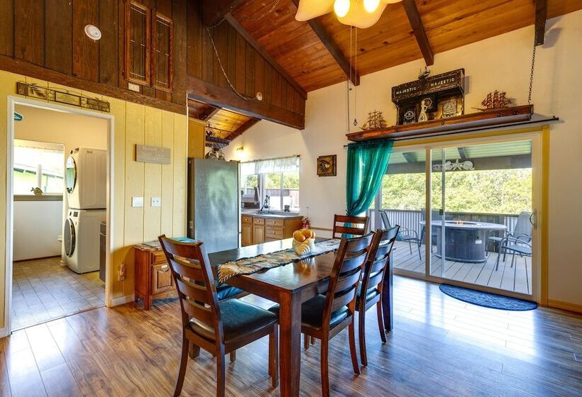 Private Hot Tub & Views: Lovely Waldport Home