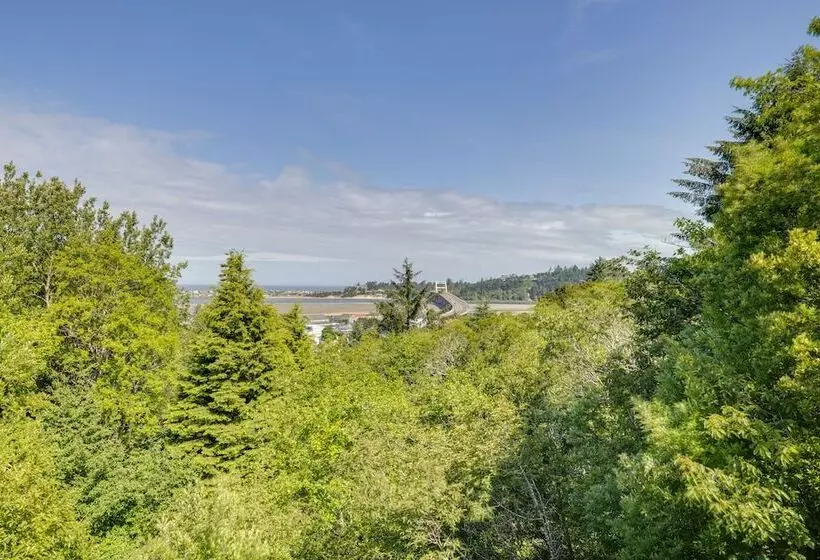 Private Hot Tub & Views: Lovely Waldport Home