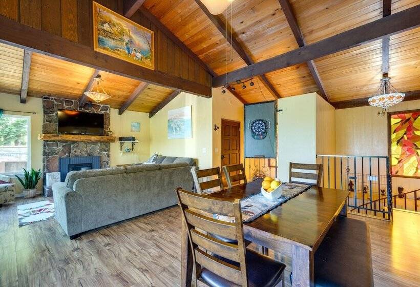 Private Hot Tub & Views: Lovely Waldport Home