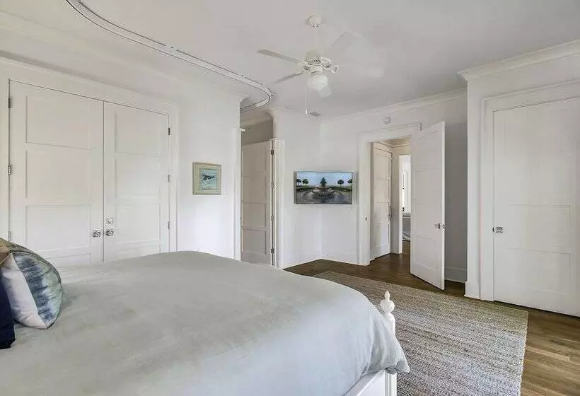 24 Sand Dollar Drive By Avantstay Entertainers Home W/ Pool. Hot Tub, Ping Pong & Close To Beach!