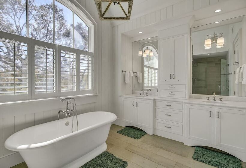 24 Sand Dollar Drive By Avantstay Entertainers Home W/ Pool. Hot Tub, Ping Pong & Close To Beach!