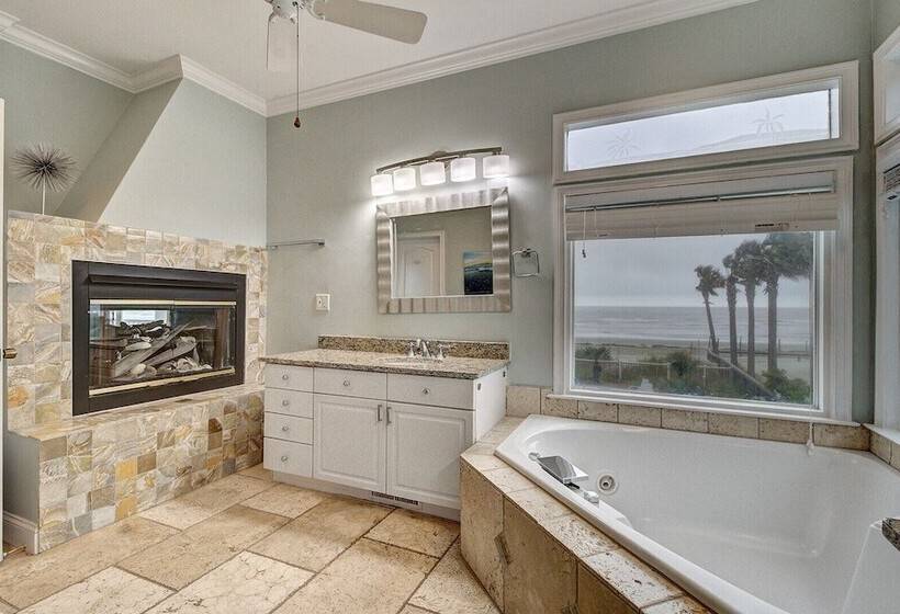 502 Ocean Blvd By Avantstay Beach Front Home W/ Pool & Ocean Views!