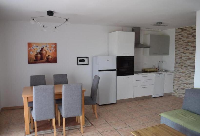 Отель Apartments Grgic