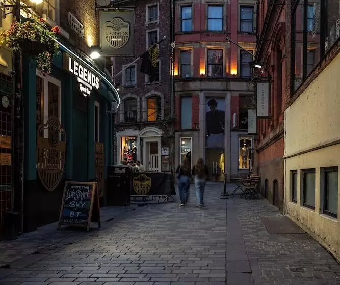 ホテル Kabannas Liverpool