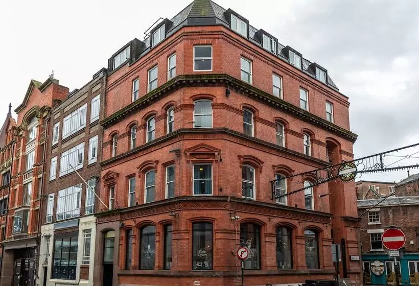 ホテル Kabannas Liverpool