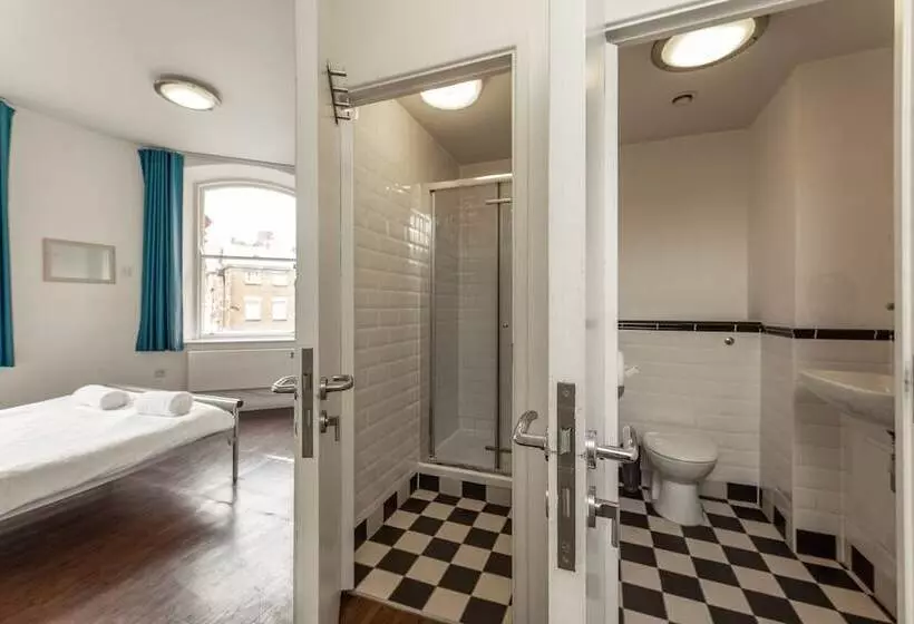 ホテル Kabannas Liverpool