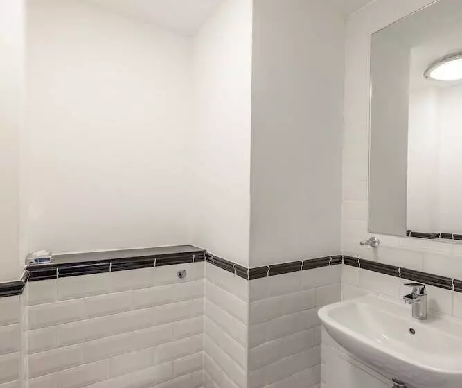 ホテル Kabannas Liverpool