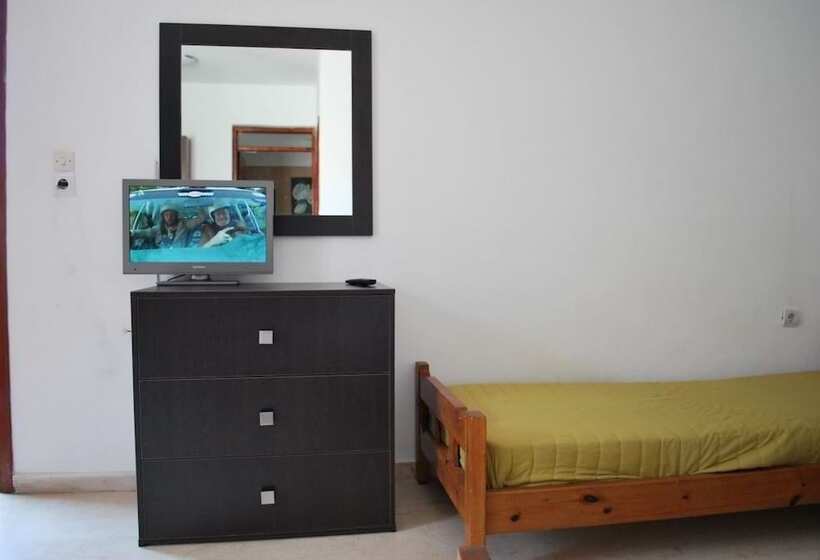 ホテル Koula Apartments