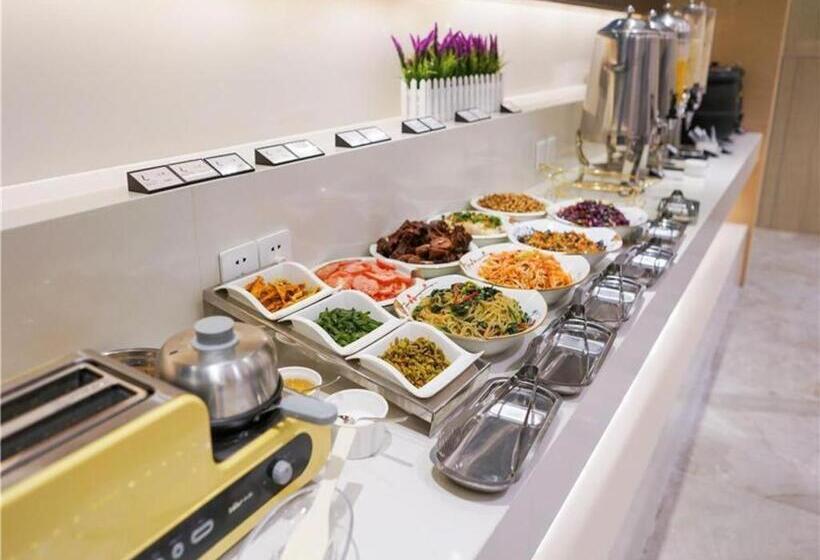 Lavande Hotels Urumqi Beijing Nan Road Railway Bureau Metro Station