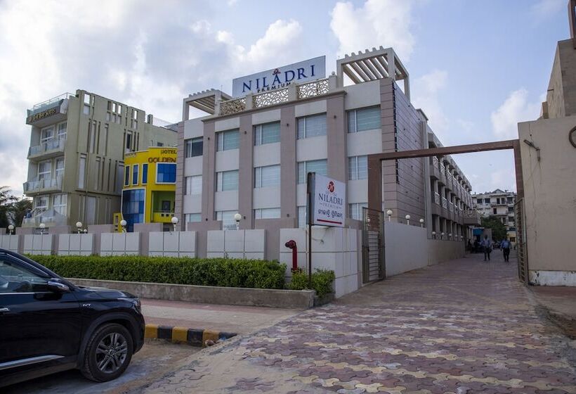 هتل Niladri Premium