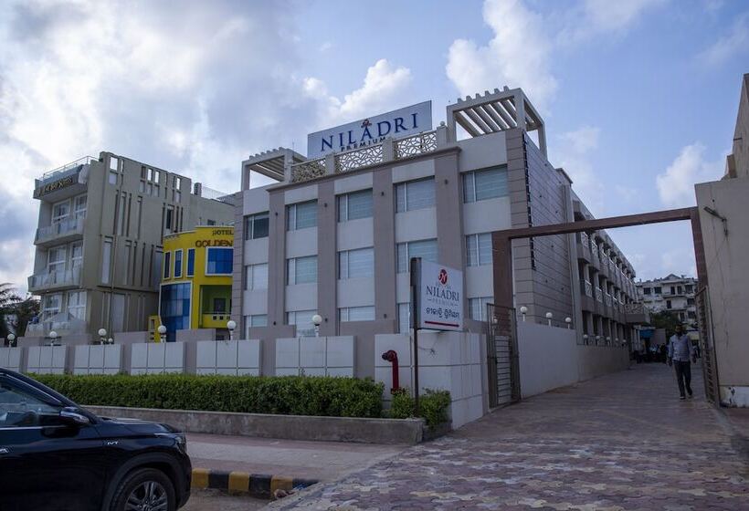 هتل Niladri Premium